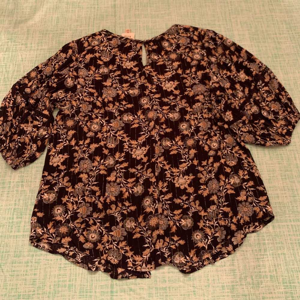 Knox Rose Floral knit top. Size XL.